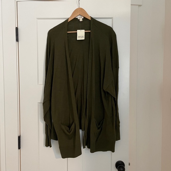 NWT a.n.a. Long Sleeve Cardigan with Pockets Size 4x - Picture 1 of 3
